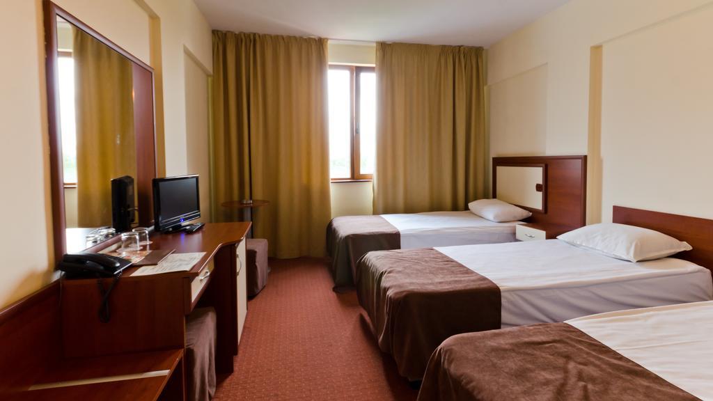 Nadejda Hotel โซเฟีย ภายนอก รูปภาพ