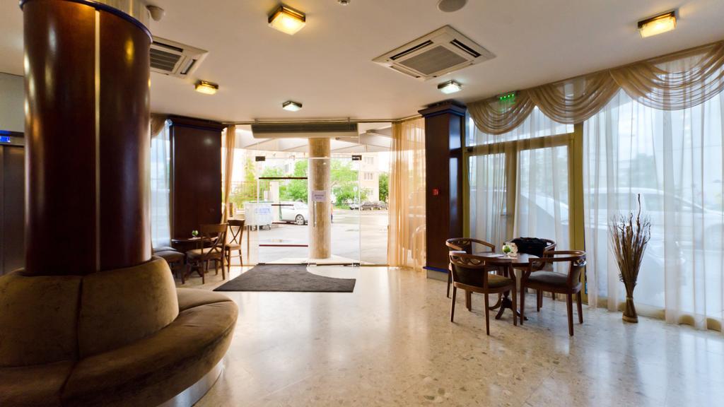 Nadejda Hotel โซเฟีย ภายนอก รูปภาพ