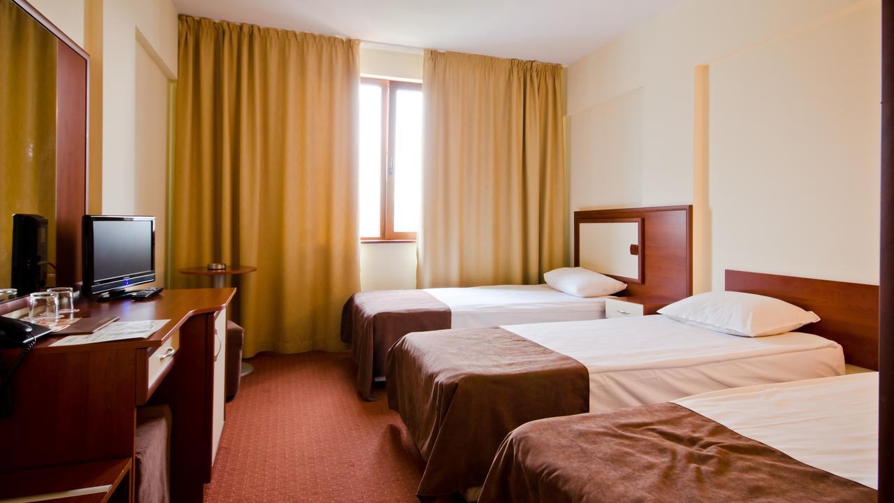 Nadejda Hotel โซเฟีย ภายนอก รูปภาพ